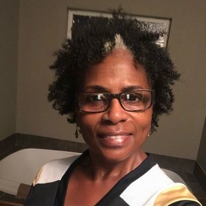 Meet your Posher, Paula